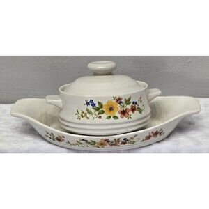 Vintage Floral Personal Cassarole Oven Proof Baking Dishes Made Japan Stoneware